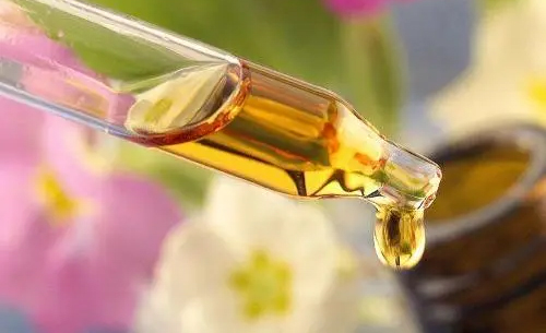 采用新鴻順基礎(chǔ)油制作的潤滑油究竟好在哪里？